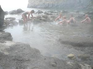 Insel Ischia. Baden in Thermalwasser